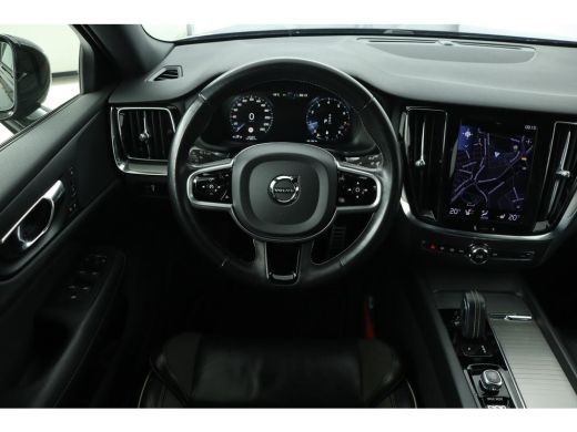 Volvo  V60 B3 R-Design | Camera | Stoel & Stuurverwarming | Carplay | Half leder | Full LED | PDC | Memory |... ActivLease financial lease