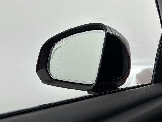 Volvo  XC40 2.0 B4 Plus Dark | Trekhaak | Verwambare voorruit | BLIS | Adaptive Cruiscontrol | Camera | 19 in... ActivLease financial lease
