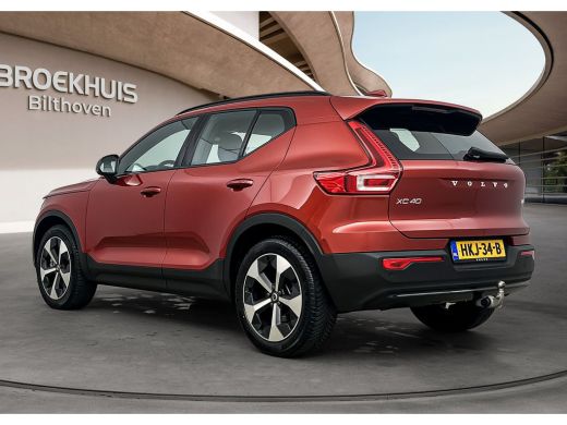 Volvo  XC40 2.0 B4 Plus Dark | Trekhaak | Verwambare voorruit | BLIS | Adaptive Cruiscontrol | Camera | 19 in... ActivLease financial lease