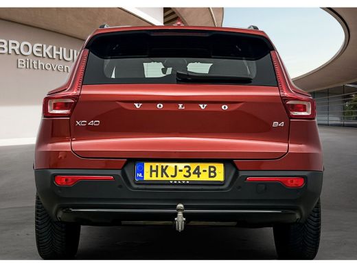 Volvo  XC40 2.0 B4 Plus Dark | Trekhaak | Verwambare voorruit | BLIS | Adaptive Cruiscontrol | Camera | 19 in... ActivLease financial lease
