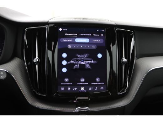 Volvo  XC60 T6 Plug-in hybrid AWD R-design | SoH 98% | Long Range | Panoramadak | Harman/Kardon |  Stoelverwa... ActivLease financial lease