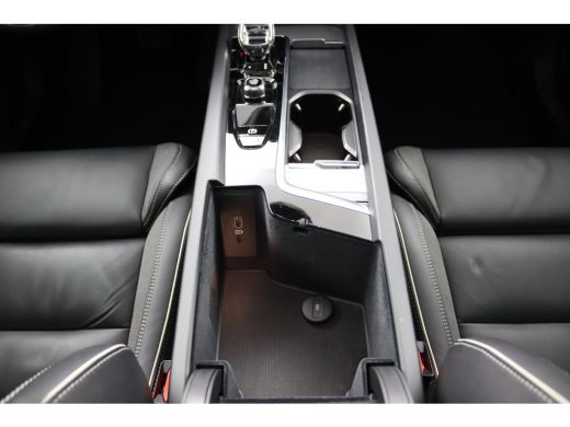 Volvo  XC60 T6 Plug-in hybrid AWD R-design | SoH 98% | Long Range | Panoramadak | Harman/Kardon |  Stoelverwa... ActivLease financial lease