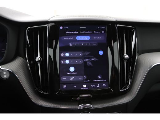 Volvo  XC60 T6 Plug-in hybrid AWD R-design | SoH 98% | Long Range | Panoramadak | Harman/Kardon |  Stoelverwa... ActivLease financial lease