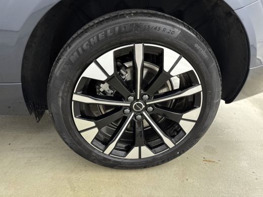 Volvo  XC60 Facelift T6 Plug-in hybrid AWD Ultra Dark | Luchtvering | Trekhaak | Extra Getint Glas | PDC V+A ... ActivLease financial lease