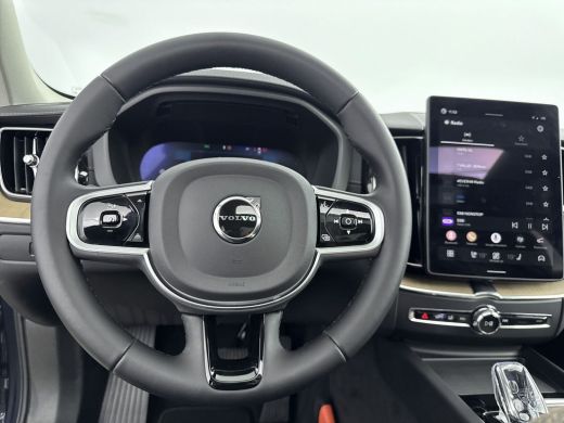 Volvo  XC60 Facelift T6 Plug-in hybrid AWD Ultra Dark | Luchtvering | Trekhaak | Extra Getint Glas | PDC V+A ... ActivLease financial lease