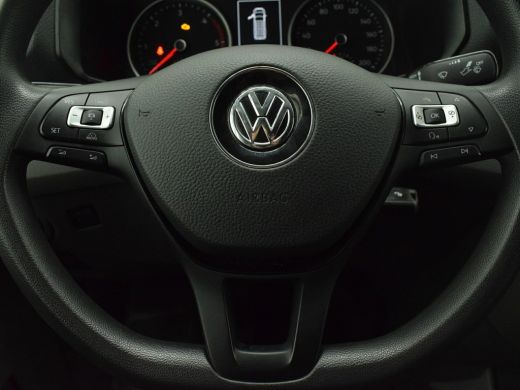 Volkswagen Crafter 35 2.0 TDI L3H3 Highline 140PK Airco Navi ActivLease financial lease