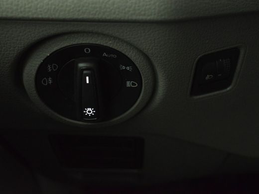 Volkswagen Crafter 35 2.0 TDI L3H3 Highline 140PK Airco Navi ActivLease financial lease