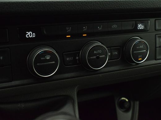 Volkswagen Crafter 35 2.0 TDI L3H3 Highline 140PK Airco Navi ActivLease financial lease