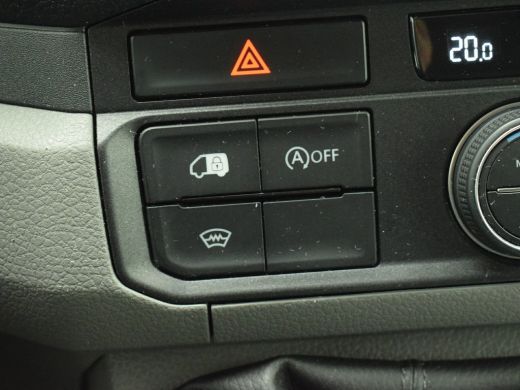 Volkswagen Crafter 35 2.0 TDI L3H3 Highline 140PK Airco Navi ActivLease financial lease