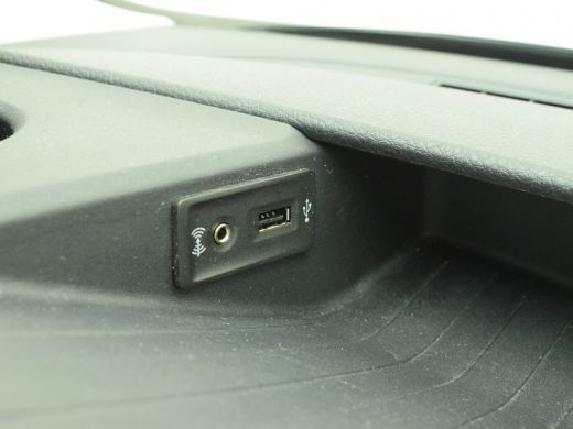 Volkswagen Crafter 35 2.0 TDI L3H3 Highline 140PK Airco Navi ActivLease financial lease