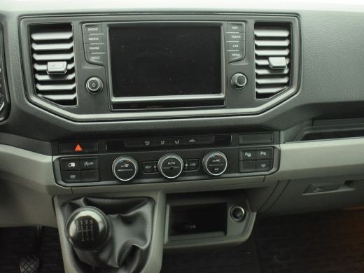 Volkswagen Crafter 35 2.0 TDI L3H3 Highline 140PK Airco Navi ActivLease financial lease