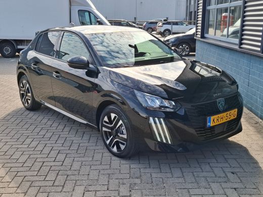 Peugeot 208 Allure | Elektrische parkeerrem | Extra getinte achterste zijruiten en achterruit | Extra getinte... ActivLease financial lease