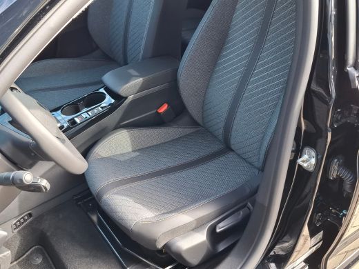 Peugeot 208 Allure | Elektrische parkeerrem | Extra getinte achterste zijruiten en achterruit | Extra getinte... ActivLease financial lease