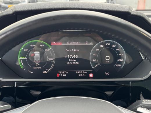 Audi e-tron 55 quattro Business edition Plus 95 kWh NL-AUTO | PANODAK | CAMERA ActivLease financial lease