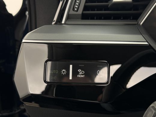 Audi e-tron 55 quattro Business edition Plus 95 kWh NL-AUTO | PANODAK | CAMERA ActivLease financial lease