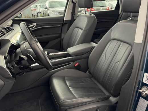 Audi e-tron 55 quattro Business edition Plus 95 kWh NL-AUTO | PANODAK | CAMERA ActivLease financial lease