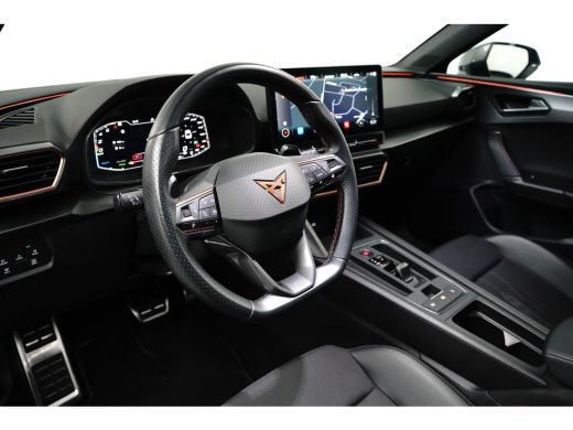 CUPRA Leon Sportstourer e-Hybrid | ADAPTIVE CRUISE | 19'' LMV | STOELVERWARMING | CAMERA | CAPLAY | FULL LED | PARK SENSOREN ActivLease financial lease