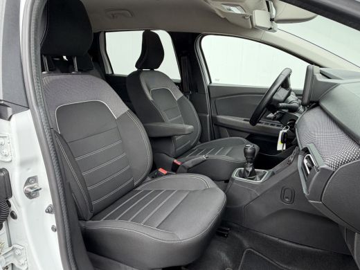 Dacia Jogger 7-Pers 1.0 TCe 100 ECO-G Carplay Airco Cruise 7p. 7-Persoons ActivLease financial lease