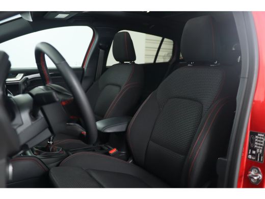 Ford Focus 1.0 EcoBoost Hybrid ST Line X | PANO DAK | GROOT SCHERM | 19'' LMV | CARPLAY | STOELVERWARMING | ... ActivLease financial lease