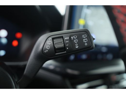 Ford Focus 1.0 EcoBoost Hybrid ST Line X | PANO DAK | GROOT SCHERM | 19'' LMV | CARPLAY | STOELVERWARMING | ... ActivLease financial lease