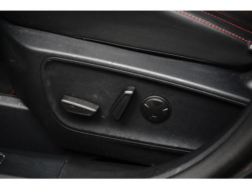 Ford Kuga Plug-In Hybrid ST-Line X 243pk | Elekt. Wegklapbare Trekhaak | Adaptive Cruise | Dodehoek Detecti... ActivLease financial lease