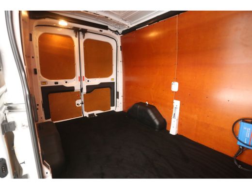Ford Transit 2.0 TDCI L2H2 | Airco | Cruise | Camera | Carplay | 3 Zits | LED ActivLease financial lease