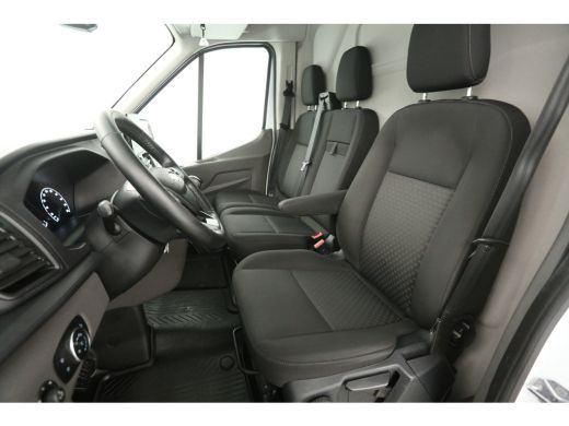 Ford Transit 2.0 TDCI L2H2 | Airco | Cruise | Camera | Carplay | 3 Zits | LED ActivLease financial lease