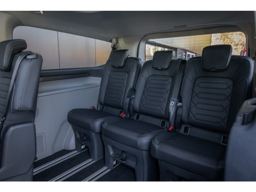 Ford Transit Custom Tourneo Tourneo Custom Titanium X Plug-in Hybrid 8 pers. | Black Pack Special | Elek. Trekhaak | ... ActivLease financial lease