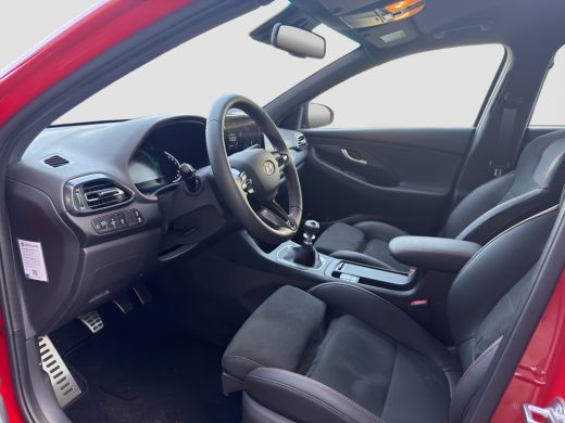 Hyundai i30 1.5 T-GDi 160pk N-Line | Camera | Leder | Carplay | Dodehoek detectie | Full LED | 18'' Velgen | ... ActivLease financial lease