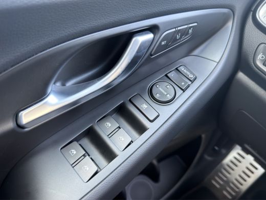 Hyundai i30 1.5 T-GDi 160pk N-Line | Camera | Leder | Carplay | Dodehoek detectie | Full LED | 18'' Velgen | ... ActivLease financial lease