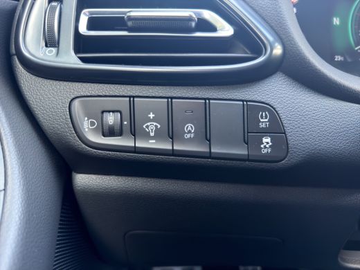 Hyundai i30 1.5 T-GDi 160pk N-Line | Camera | Leder | Carplay | Dodehoek detectie | Full LED | 18'' Velgen | ... ActivLease financial lease