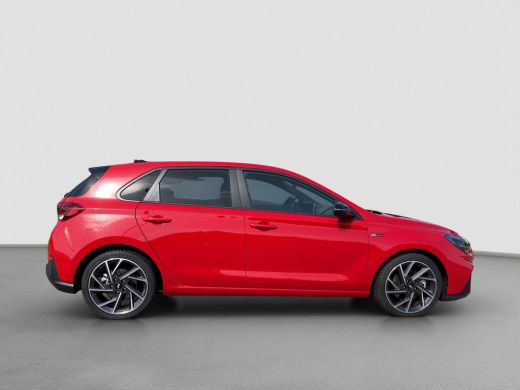 Hyundai i30 1.5 T-GDi 160pk N-Line | Camera | Leder | Carplay | Dodehoek detectie | Full LED | 18'' Velgen | ... ActivLease financial lease