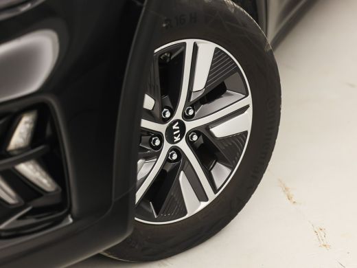 Kia Niro 1.6 GDi Hybrid DynamicLine 141Pk Automaat (APPLE CARPLAY, GROOT NAVI, CAMERA, TREKHAAK, SPORTSTOE... ActivLease financial lease