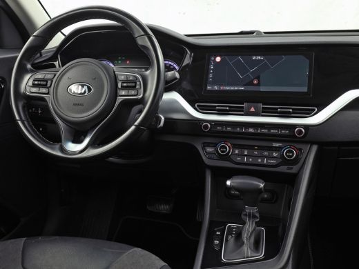 Kia Niro 1.6 GDi Hybrid DynamicLine 141Pk Automaat (APPLE CARPLAY, GROOT NAVI, CAMERA, TREKHAAK, SPORTSTOE... ActivLease financial lease