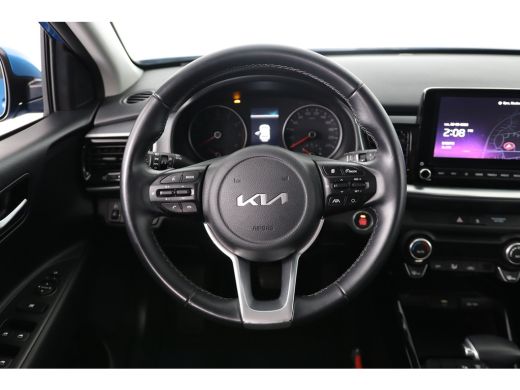 Kia Stonic 1.0 T-GDi MHEV DynamicPlusLine AUTOMAAT | CAPLAY / ANDROID AUTO | CAMERA | CRUISE CONTROL | CLIMA... ActivLease financial lease