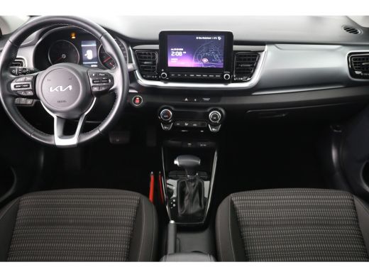 Kia Stonic 1.0 T-GDi MHEV DynamicPlusLine AUTOMAAT | CAPLAY / ANDROID AUTO | CAMERA | CRUISE CONTROL | CLIMA... ActivLease financial lease