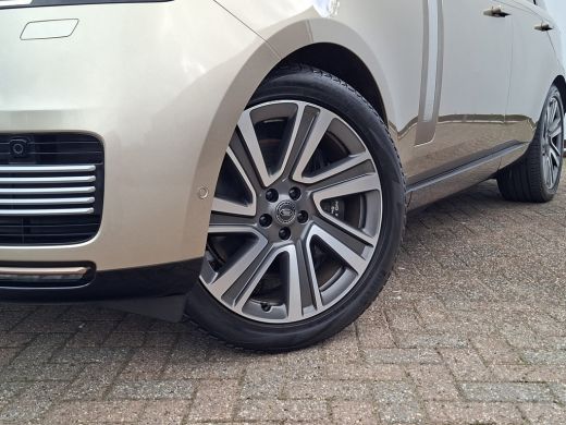 Land Rover Range Rover P510e SV PHEV 4WS 4xMassage Chauffeurspakket Signature Trekhaak Zonsondergang Goud Meridian ActivLease financial lease