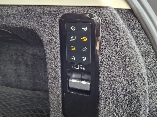 Land Rover Range Rover P510e SV PHEV 4WS 4xMassage Chauffeurspakket Signature Trekhaak Zonsondergang Goud Meridian ActivLease financial lease