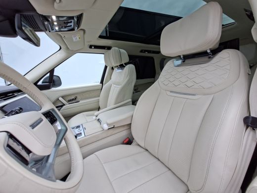 Land Rover Range Rover P510e SV PHEV 4WS 4xMassage Chauffeurspakket Signature Trekhaak Zonsondergang Goud Meridian ActivLease financial lease