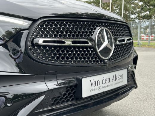 Mercedes-Benz GLC 300e AMG Coup&eacute; // Burmester // Distronic // Panoramadak // 360 Camera // Memory // Treeplanken //... ActivLease financial lease