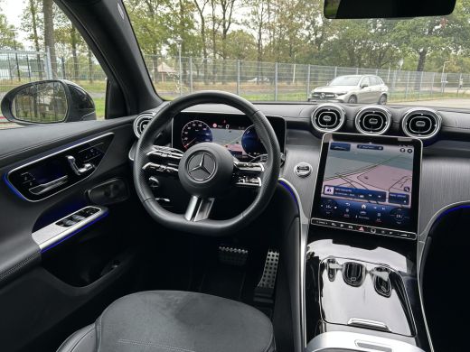 Mercedes-Benz GLC 300e AMG Coup&eacute; // Burmester // Distronic // Panoramadak // 360 Camera // Memory // Treeplanken //... ActivLease financial lease