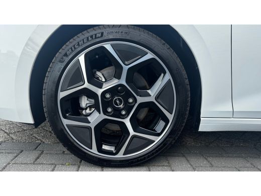 Opel Astra GS - Hybrid | 18" Lichtmetalen velgen bi-colour met grijze accenten, Pentagon | Black pack voor h... ActivLease financial lease