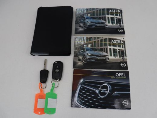 Opel Astra Sports Tourer 1.2 Design & Tech | Cruise control | Camera | Park assist | Trekhaak | Dodehoek det... ActivLease financial lease