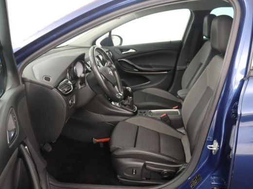 Opel Astra Sports Tourer 1.2 Design & Tech | Cruise control | Camera | Park assist | Trekhaak | Dodehoek det... ActivLease financial lease