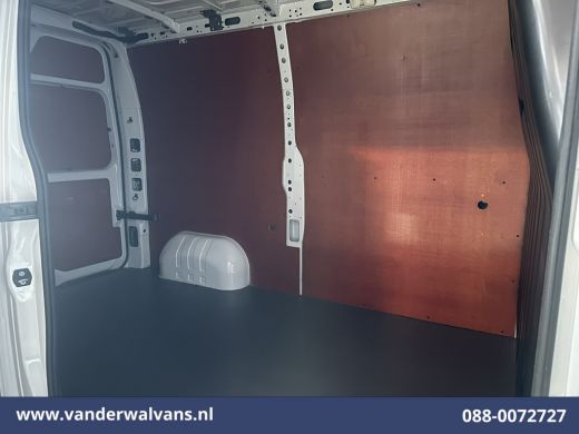 Opel Movano 2.3 CDTI 146pk L2H2 Euro6 Airco | Camera | Omvormer | Imperiaal | Navigatie 2500kg Trekhaak, Crui... ActivLease financial lease