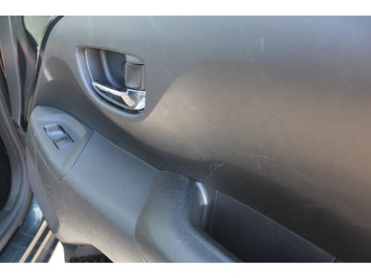 Peugeot 108 1.0 e-VTi Allure | Navi by app | Camera | Climate control | Lichtmetaal | Bluetooth | ActivLease financial lease