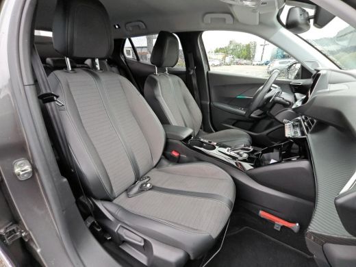 Peugeot 2008 1.2 PureTech 130pk EAT8 Allure Pack | Automaat | Navigatie | Camera | Apple carplay | NL auto | K... ActivLease financial lease