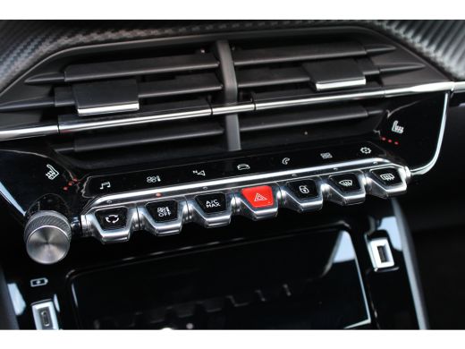 Peugeot 2008 1.2 PureTech GT Pack | Automaat | Navigatie | Camera | Panorama/schuifdak | Alcantara | Focal | 1... ActivLease financial lease