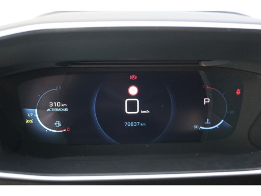 Peugeot 208 1.2 Allure Pack 100 PK AUT. | Trekhaak | Camera | CarPlay | Climate & Cruise C. | LED | 16" LMV |... ActivLease financial lease