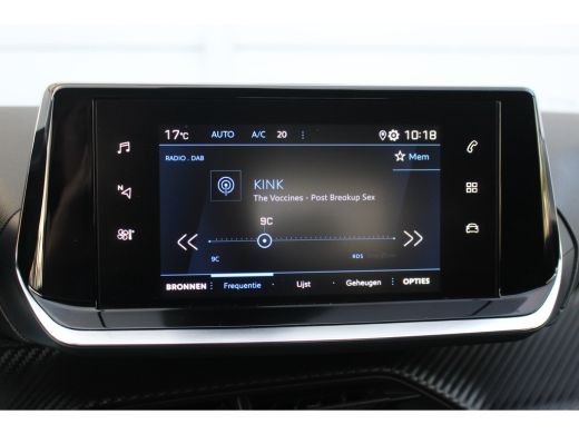 Peugeot 208 1.2 Allure Pack 100 PK AUT. | Trekhaak | Camera | CarPlay | Climate & Cruise C. | LED | 16" LMV |... ActivLease financial lease